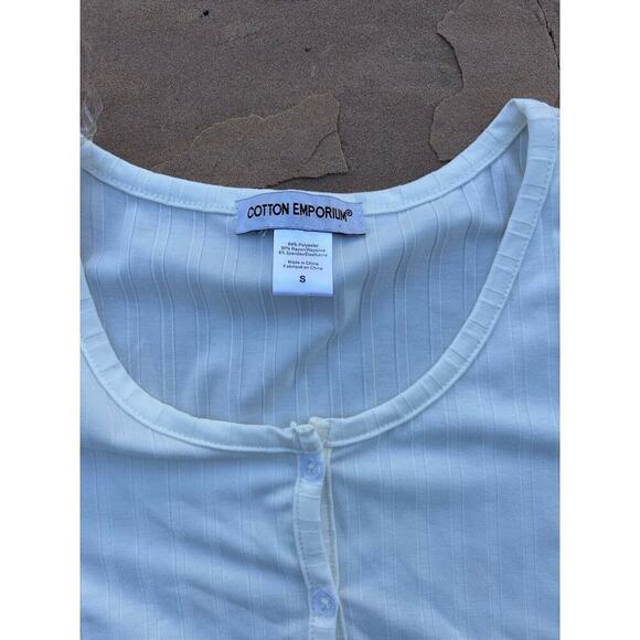 Cotton Emporium Shirt Ladies Small White Cropped Scoop Neck Short Sleeve - Picture 2 of 2